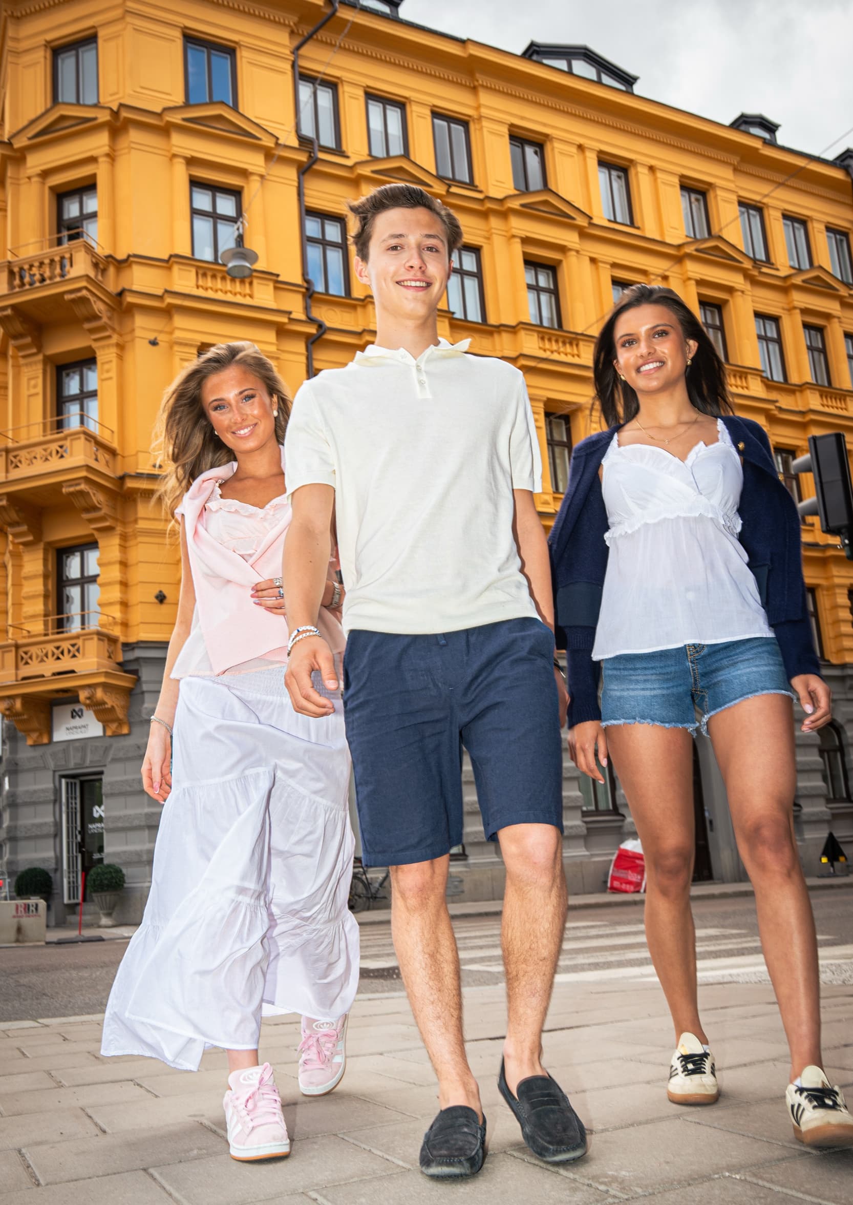 https://a.storyblok.com/f/123679/1666x2352/435fb43df9/dsc_9209-enhanced-nr-1.jpg