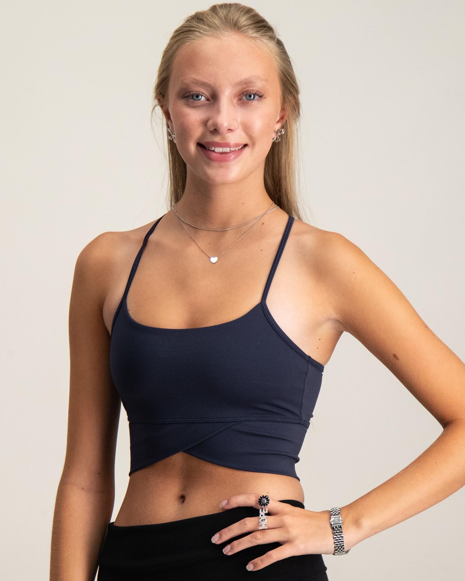 Sporty yoga top