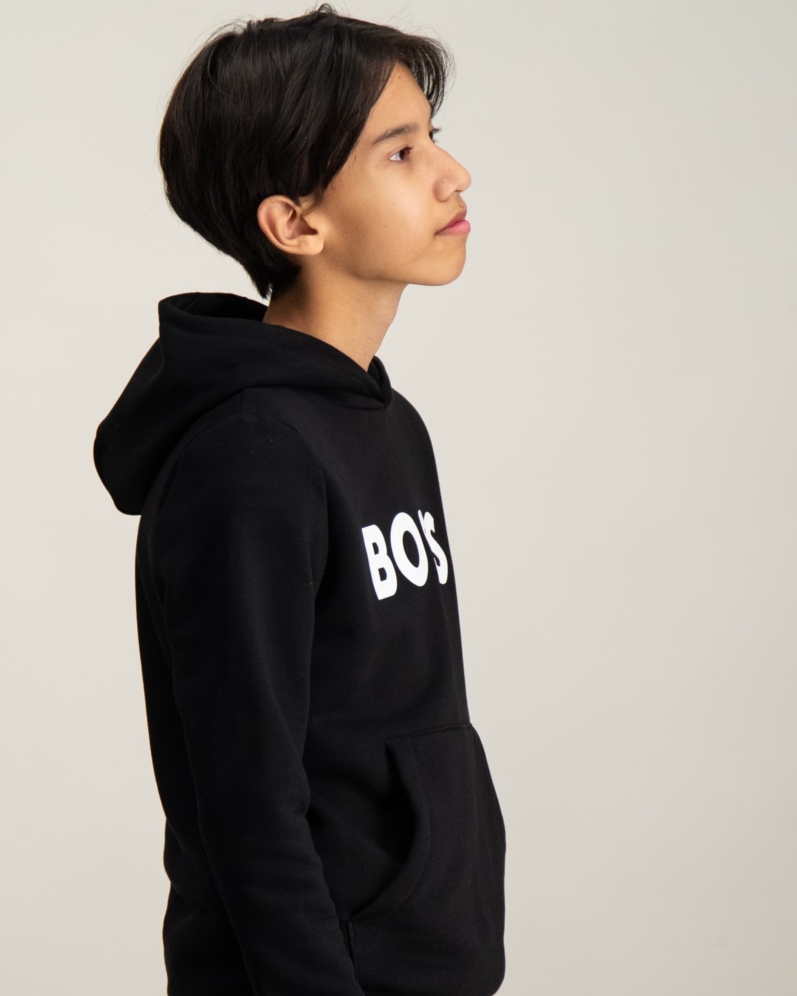 HOODED SWEATSHIRT